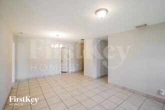 3321 NW 177th Terrace in Miami Gardens, FL - Building Photo - Building Photo