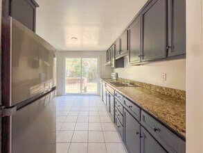 39 Fox Hill Dr in Kilmarnock, VA - Foto de edificio - Building Photo