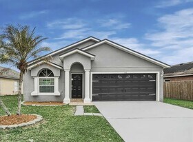 2418 Radnor Ave in Orlando, FL - Building Photo