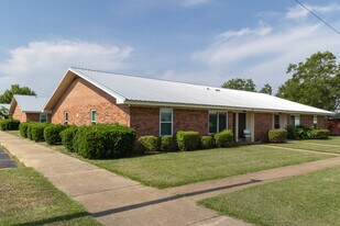 Loxley Arms in Loxley, AL - Building Photo