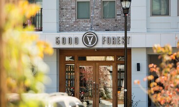 42 Magnolia + 5000 Forest in Columbia, SC - Foto de edificio - Building Photo