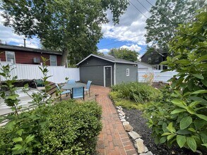 161 E Oakland Ave in Columbus, OH - Building Photo - Building Photo