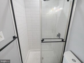 733 N Linwood Ave in Baltimore, MD - Foto de edificio - Building Photo