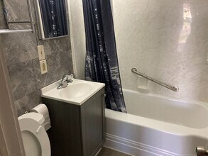 431 E Dodge St in Grand Island, NE - Building Photo - Building Photo