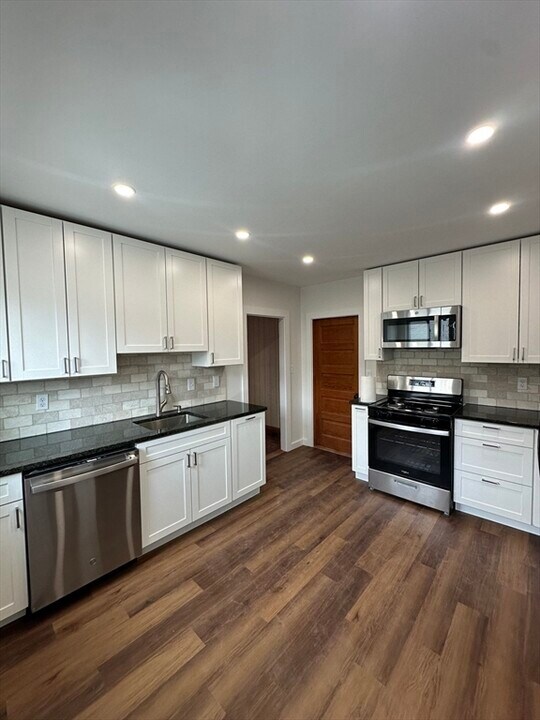 70 Adams St in Norwood, MA - Building Photo