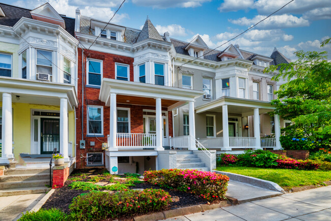 1426 Webster St NW-Unit -1.1318980 in Washington, DC - Building Photo - Building Photo