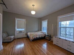 178 Bowen St, Unit 3 in Providence, RI - Foto de edificio - Building Photo