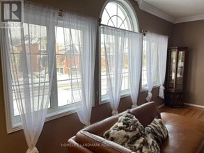 1482 Sandpiper Rd in Oakville, ON - Building Photo - Building Photo