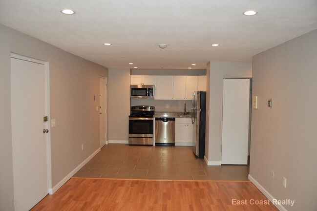 46 Park St-Unit -25-01 in Newton, MA - Building Photo - Building Photo