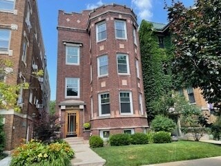 610 Michigan Ave in Evanston, IL - Building Photo