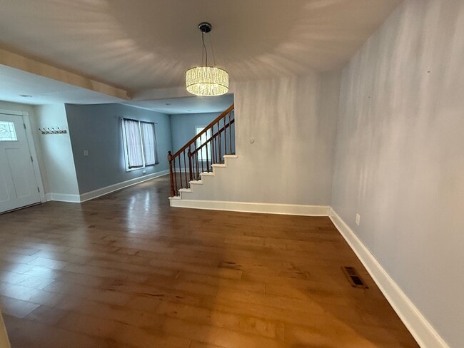 15036 W Russell Rd in Zion, IL - Building Photo - Building Photo