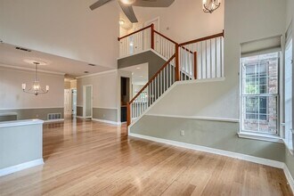 9256 Scenic Bluff Dr in Austin, TX - Building Photo - Building Photo