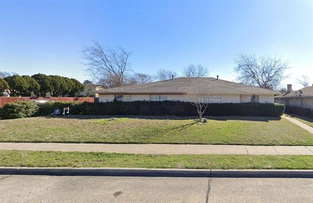 2116 Sam Houston Dr in Garland, TX - Building Photo