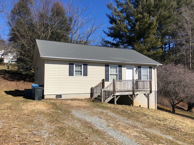 152 Cecil St in Boone, NC - Building Photo - Building Photo