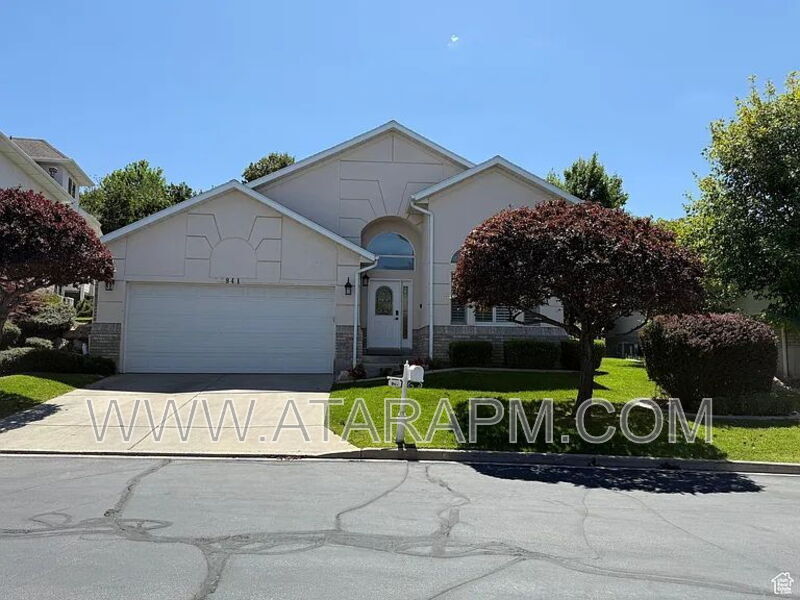 941 Fremont Rd in Bountiful, UT - Building Photo