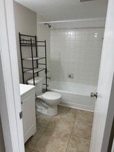 510 NW 86th Pl, Unit 206 in Miami, FL - Building Photo - Building Photo