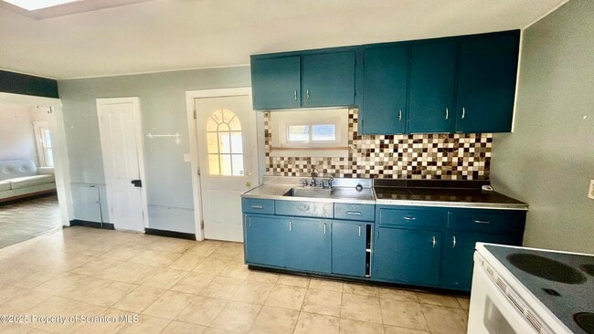 5893 E High St in Susquehanna, PA - Building Photo - Building Photo