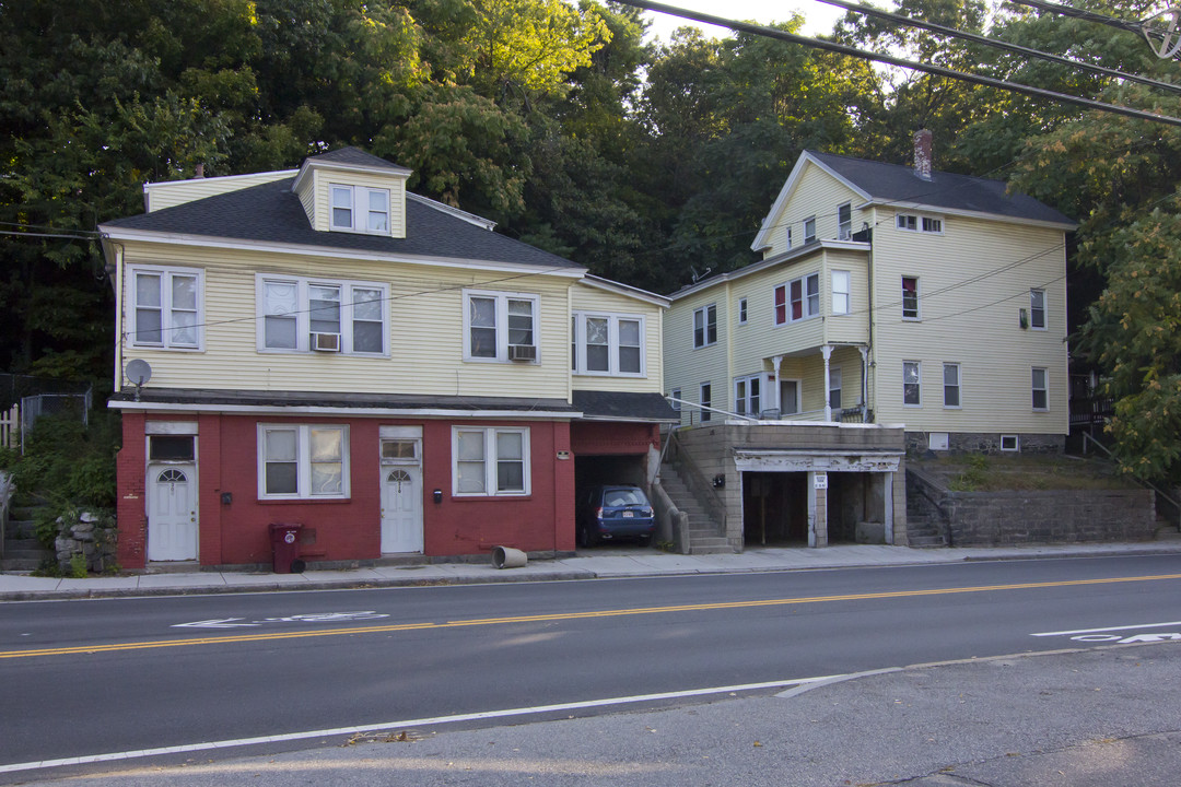 308 Rogers St in Lowell, MA - Building Photo