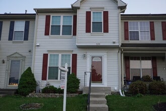 5218 Castlestone Dr in Rosedale, MD - Building Photo - Building Photo