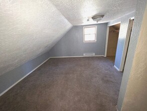 1133 S Park Dr in Temperance, MI - Building Photo - Building Photo