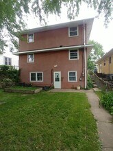 1230 Hewitt Ave, Unit 2 in St. Paul, MN - Building Photo - Building Photo