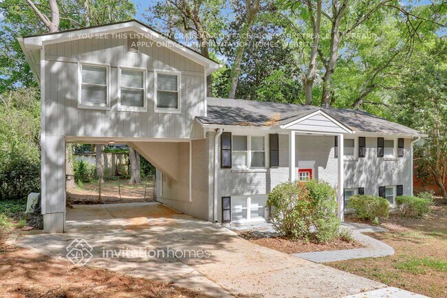 544 Oakside Dr SW in Atlanta, GA - Building Photo - Building Photo