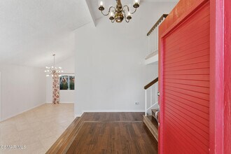 1239 Honeysuckle Ct in Thousand Oaks, CA - Building Photo - Building Photo