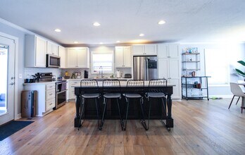 205 Starlight Ln in Manhattan, KS - Building Photo - Building Photo
