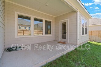 6735 Shiraz Wy in Converse, TX - Building Photo - Building Photo