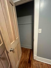 912 Saratoga St, Unit 1 in Utica, NY - Foto de edificio - Building Photo