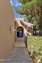 5848 Mira Serena Dr in El Paso, TX - Building Photo - Building Photo