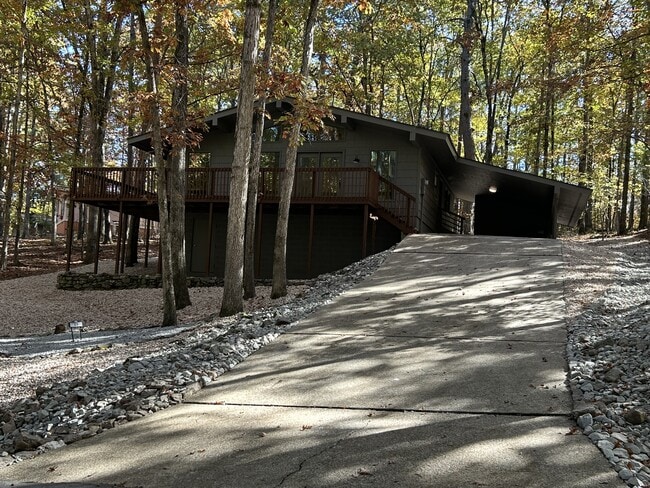 25 Carballo Ln in Hot Springs Village, AR - Building Photo - Building Photo