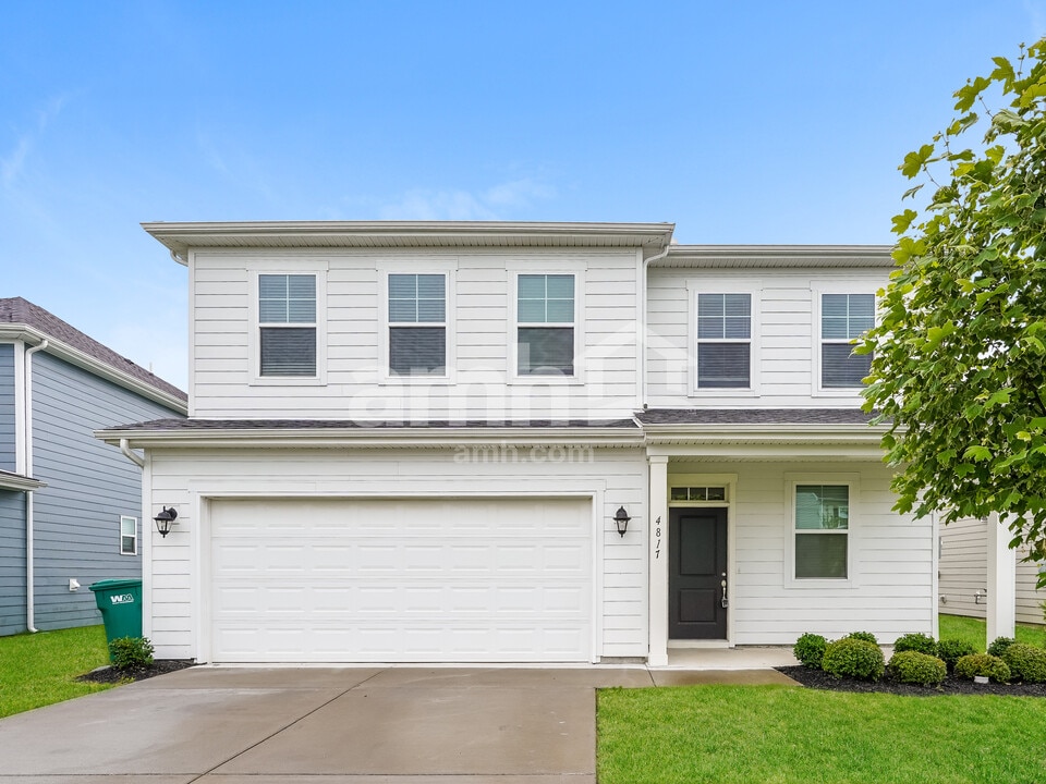 4817 Chutney Dr in Nashville, TN - Foto de edificio