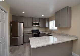 40232 Blanchard St in Fremont, CA - Foto de edificio - Building Photo