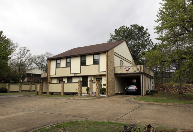 7800 North Hills Blvd in North Little Rock, AR - Foto de edificio - Building Photo