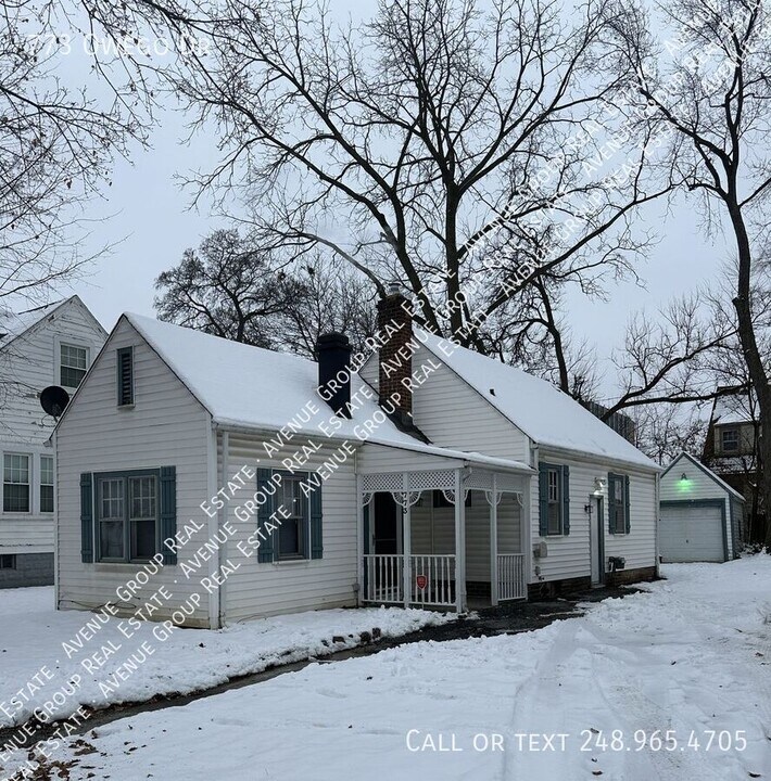 773 Owego Dr in Pontiac, MI - Building Photo