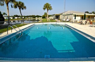 3126 Joline Dr in Sarasota, FL - Building Photo