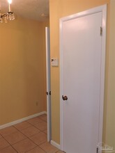 1611 E Gonzalez St in Pensacola, FL - Building Photo - Building Photo