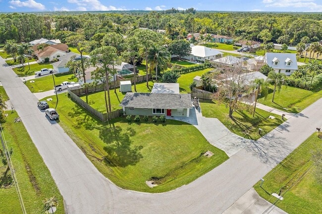 5854 SE Orange Blossom Trail