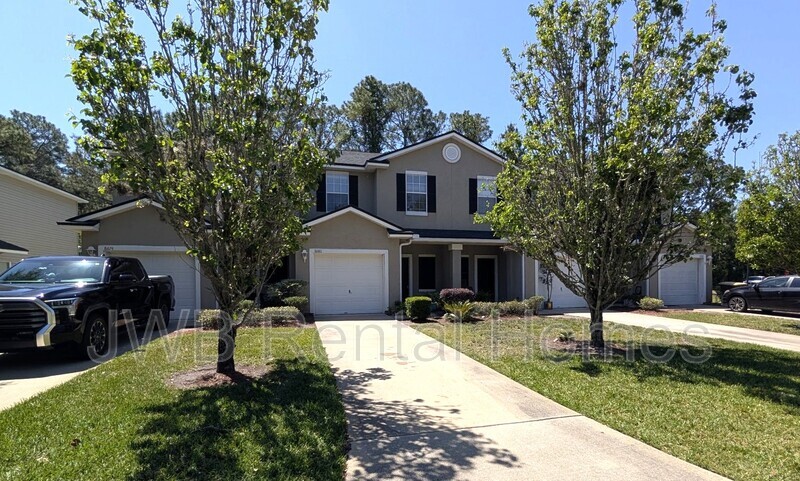 8680 Tower Falls Dr in Jacksonville, FL - Building Photo