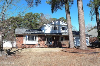 604 Little John Ave in Jacksonville, NC - Building Photo - Building Photo