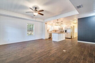 100 Marek Dr in Kyle, TX - Building Photo - Building Photo