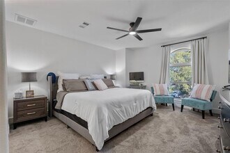 10811 Greenwillow Dr in Houston, TX - Building Photo - Building Photo