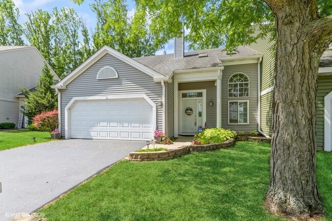 9 Larkspur Ct in Lake In The Hills, IL - Building Photo - Building Photo