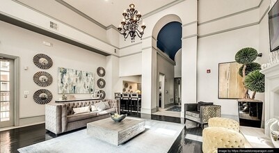 2403 N Washington Ave, Unit 337 in Dallas, TX - Building Photo - Building Photo