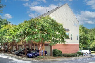 135 N Sycamore St in Charlotte, NC - Building Photo - Building Photo