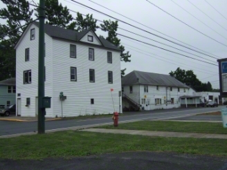 214 Homestead Ave in Maybrook, NY - Building Photo