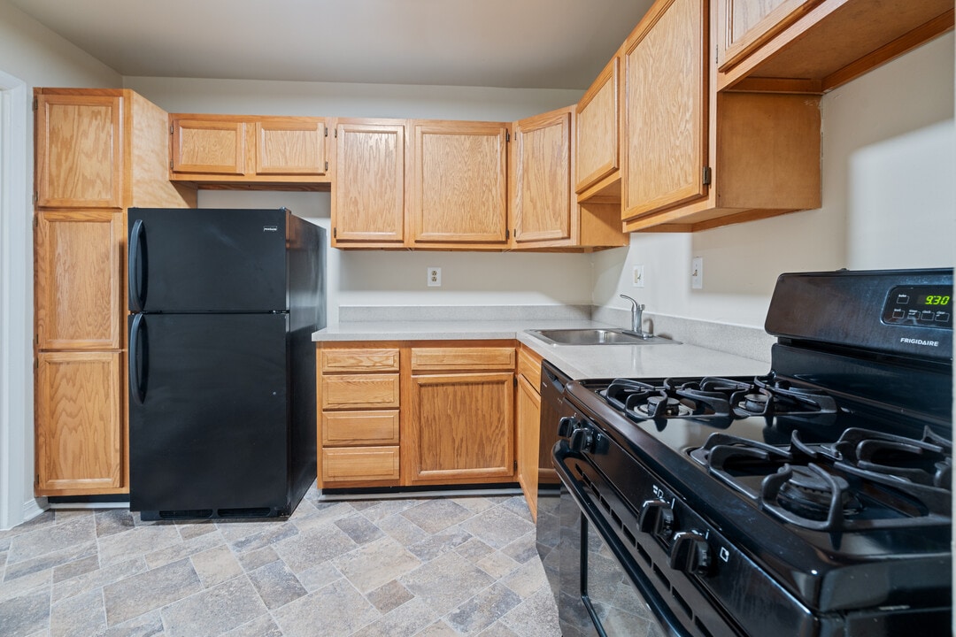 Hampshire House Apartments in Baltimore, MD - Building Photo