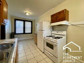 2402 N Leclaire Ave in Chicago, IL - Building Photo - Building Photo