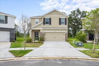 1680 Hazy Sea Dr in Plant City, FL - Building Photo - Building Photo